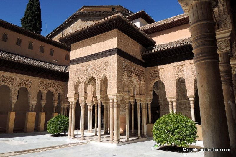 Alhambra lions court 2