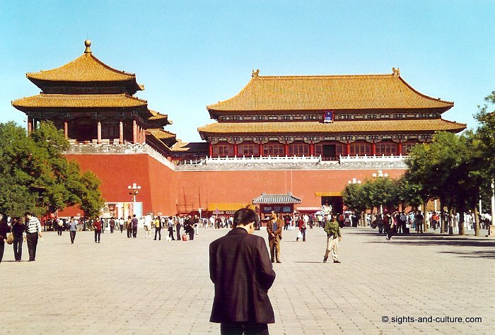 forbidden city - meridian gate